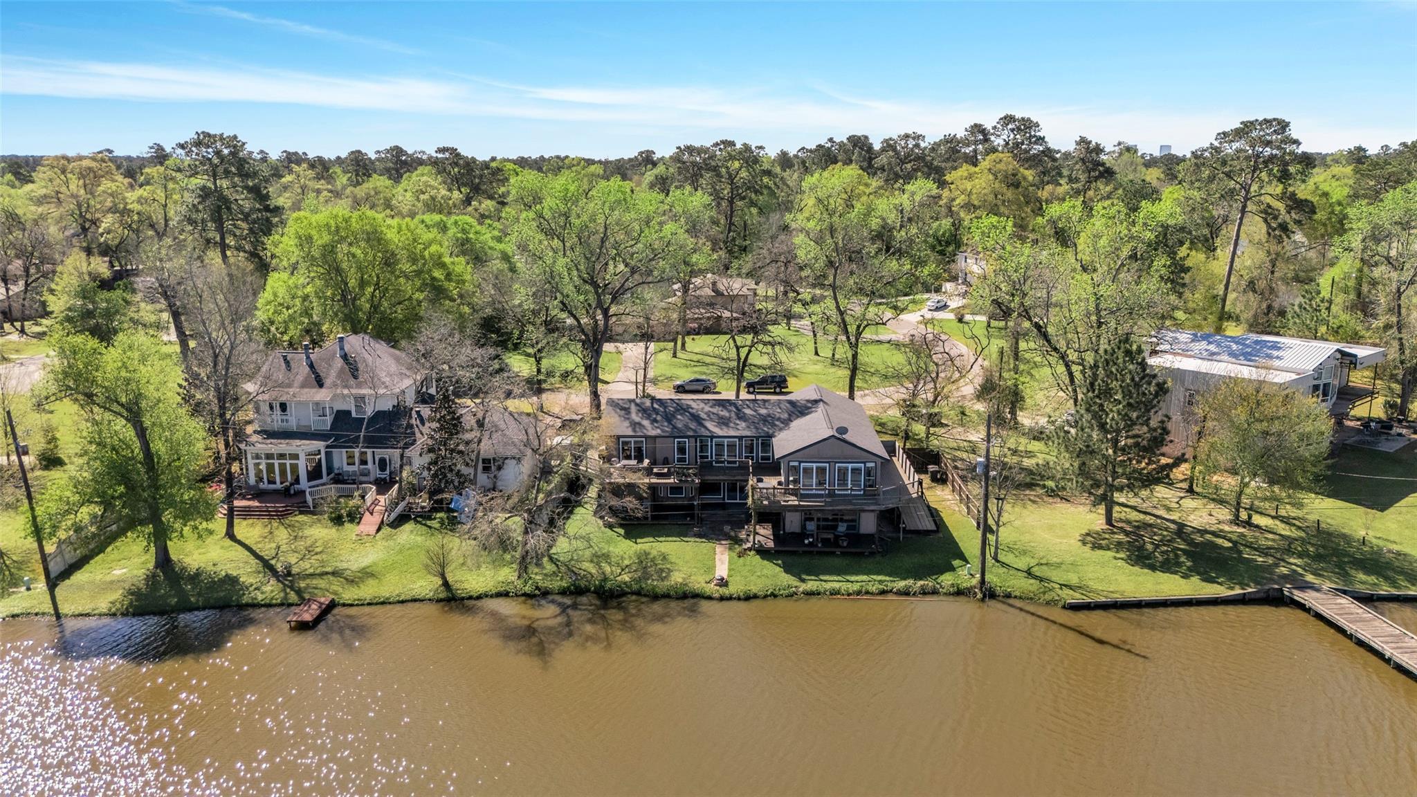 Property Photo:  905 Brook Forest Drive  TX 77385 