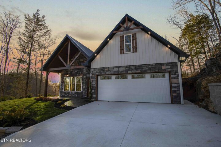 Property Photo:  9502 Old Loyston Rd  TN 37938 