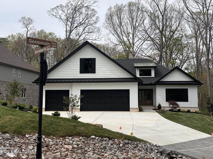 Property Photo:  301 Seminole Trace  TN 37774 