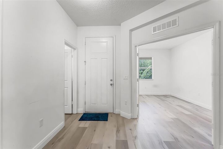 Property Photo:  11926 Verrazano Drive  FL 32836 