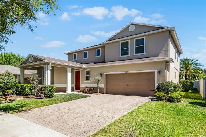 Property Photo: 11926 Verrazano Drive FL 32836