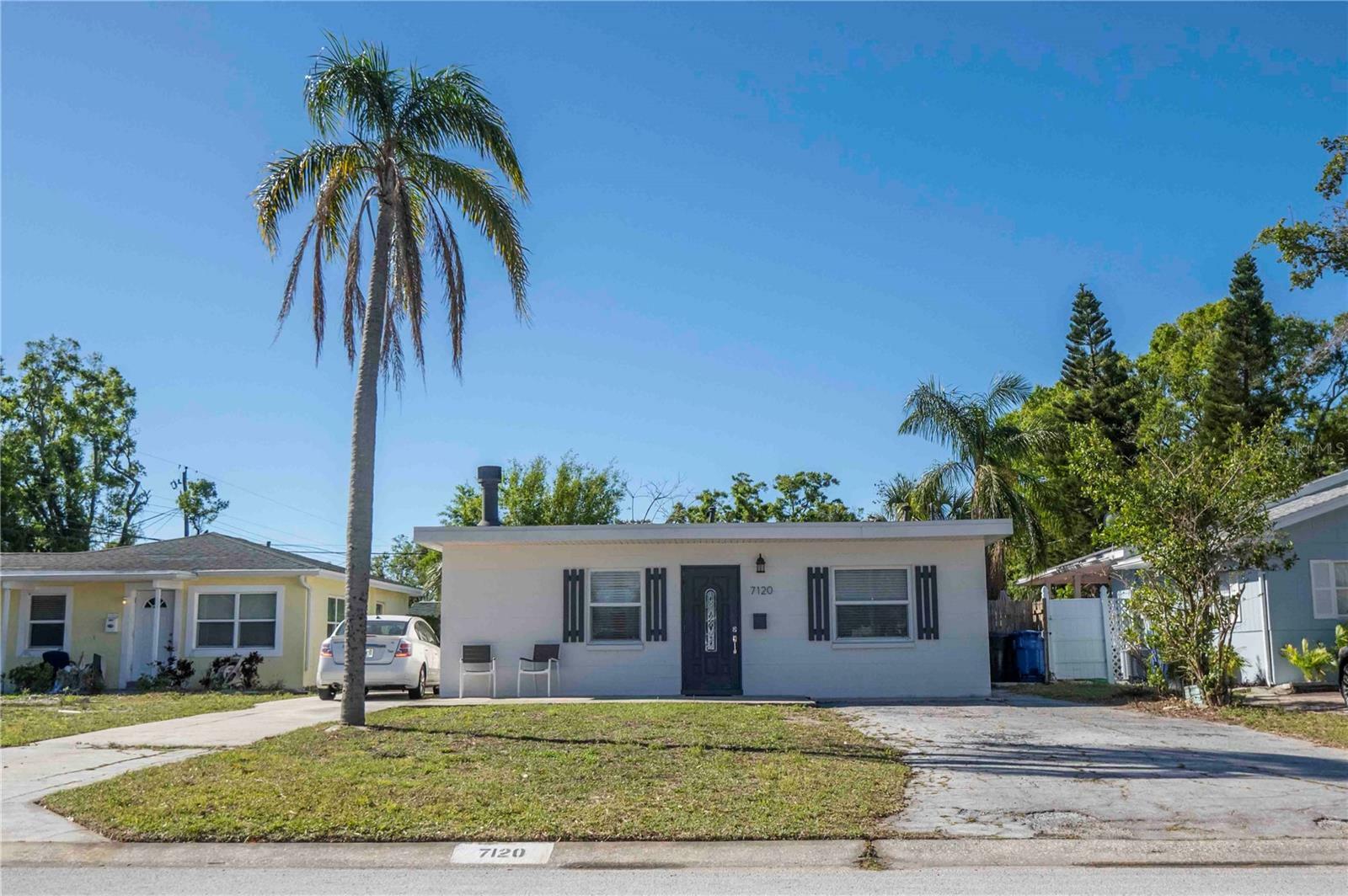 Property Photo: 7120 36th Avenue N FL 33710