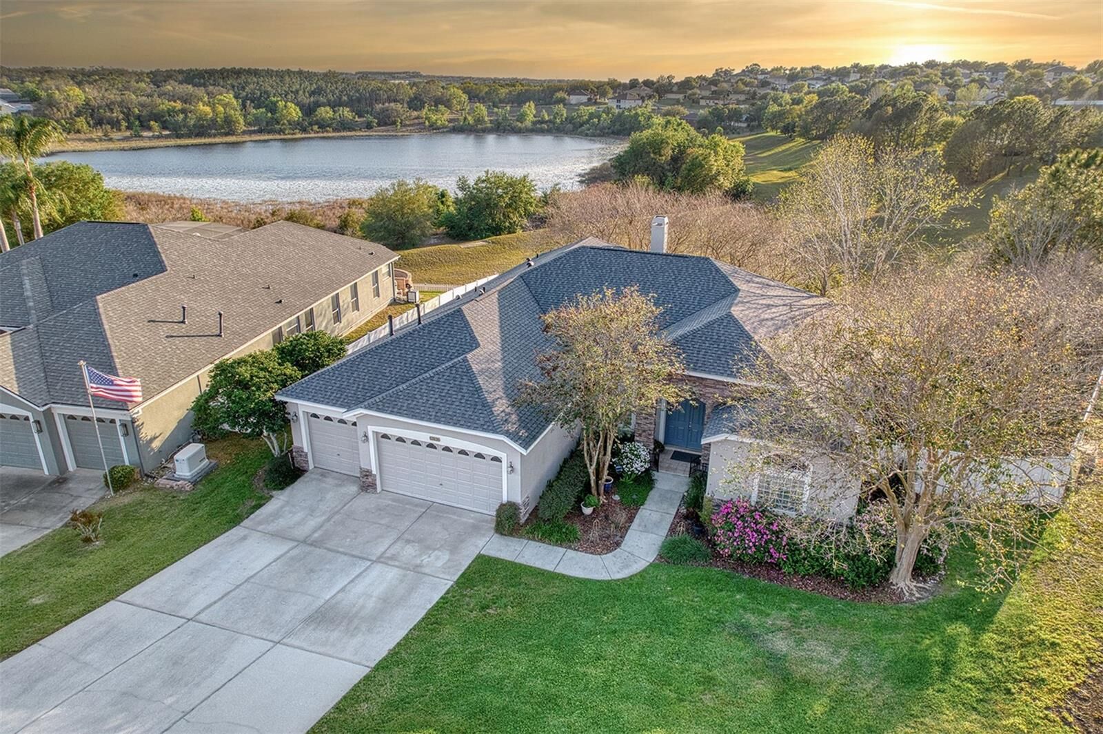 Property Photo:  13131 Sandy Pine Lane  FL 34711 