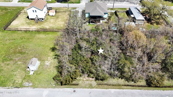 Property Photo:  306 Perron Street  MS 39576 