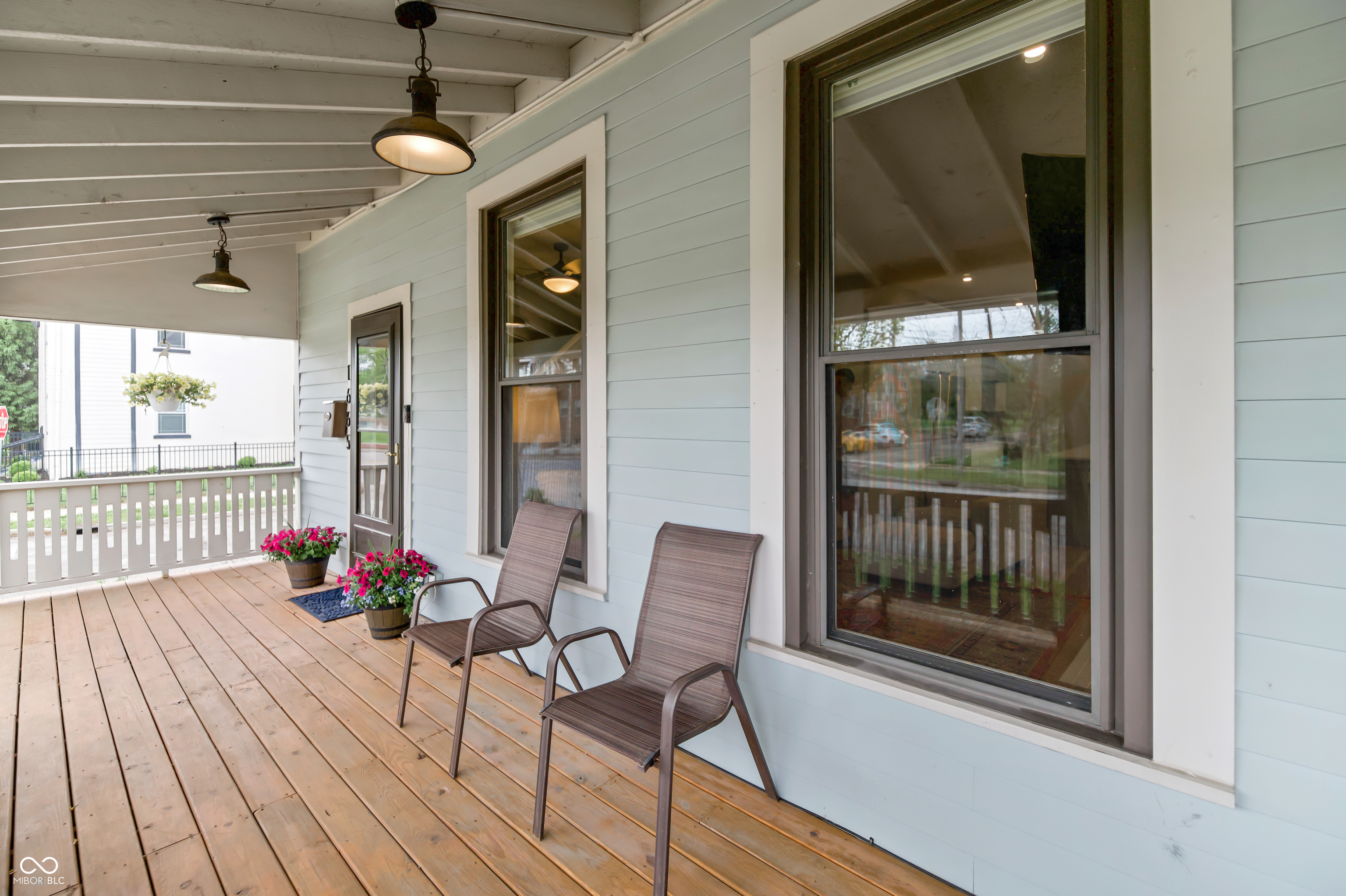 Property Photo: 1665 N College Avenue IN 46202