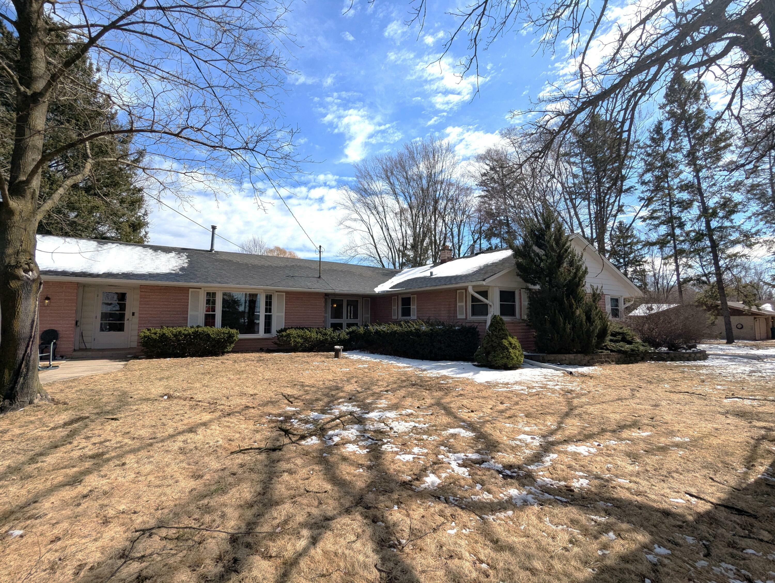 Property Photo: W132n12098 Mary Buth Ln WI 53022