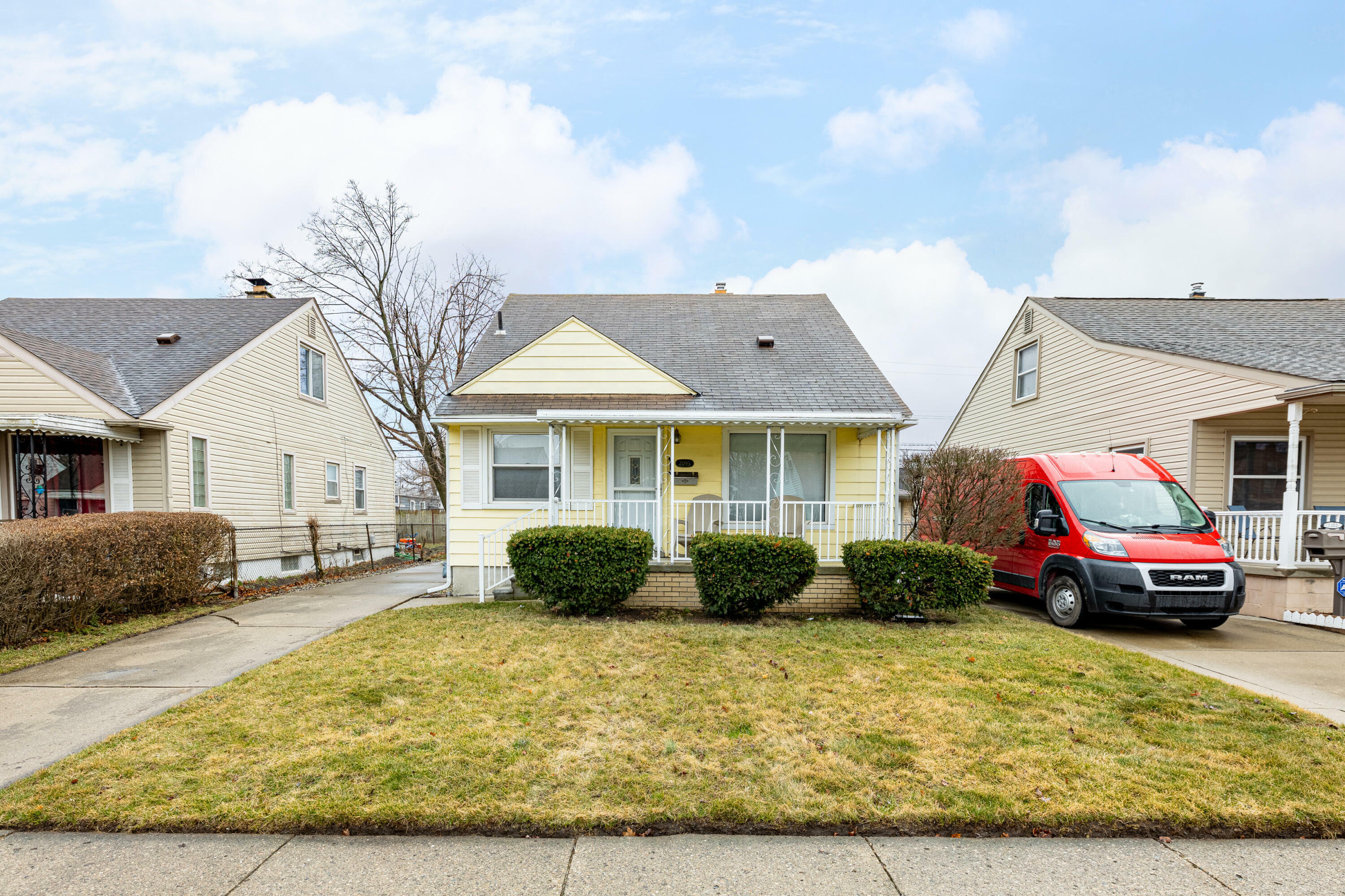 Property Photo: 2095 Leblanc Street MI 48146