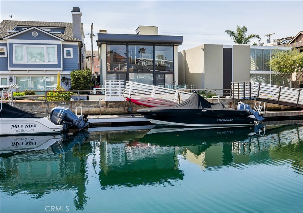 Property Photo: 84 Rivo Alto Canal CA 90803