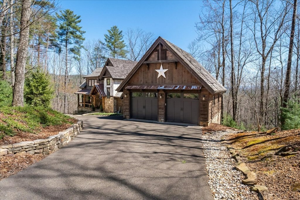 Property Photo: 130 Chief Whitetails Road GA 30540