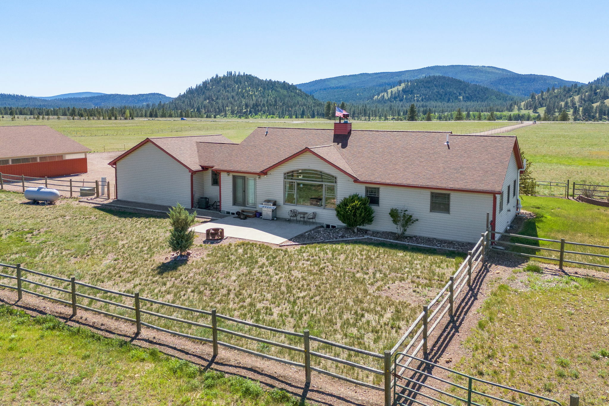 Property Photo: 1500 Mt Highway 83 MT 59823