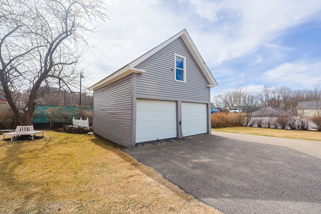 Property Photo: 296 Main St MA 01562