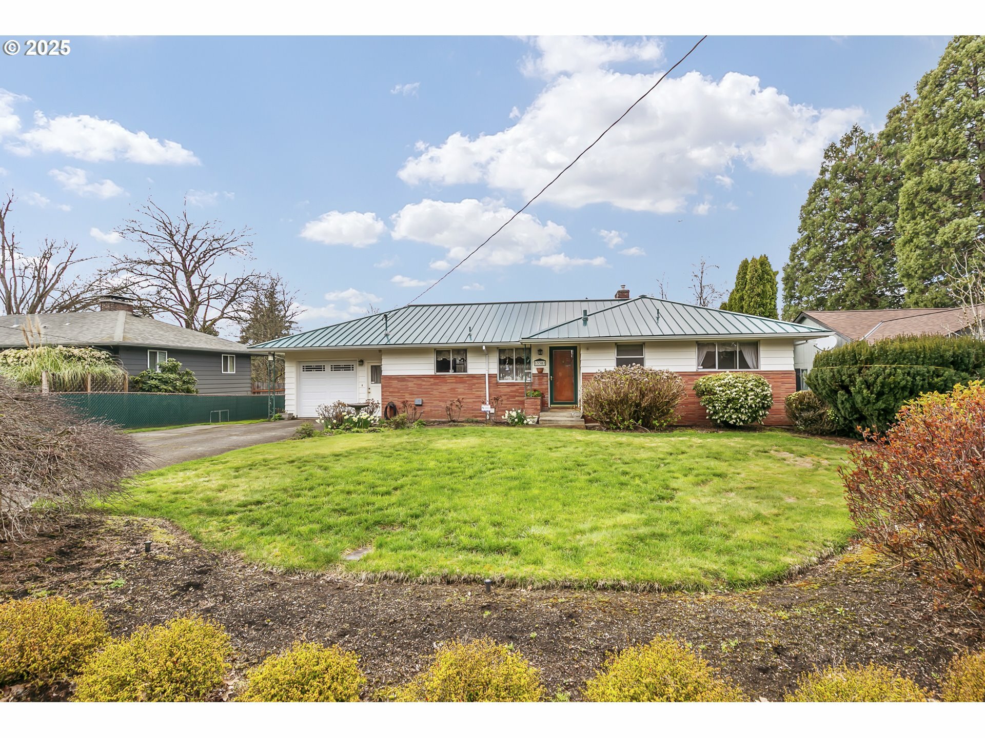 13307 SE Briggs St  Milwaukie OR 97222 photo