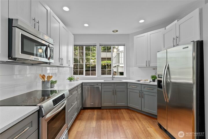 Property Photo:  1953  Lake Whatcom Boulevard 3B  WA 98229 