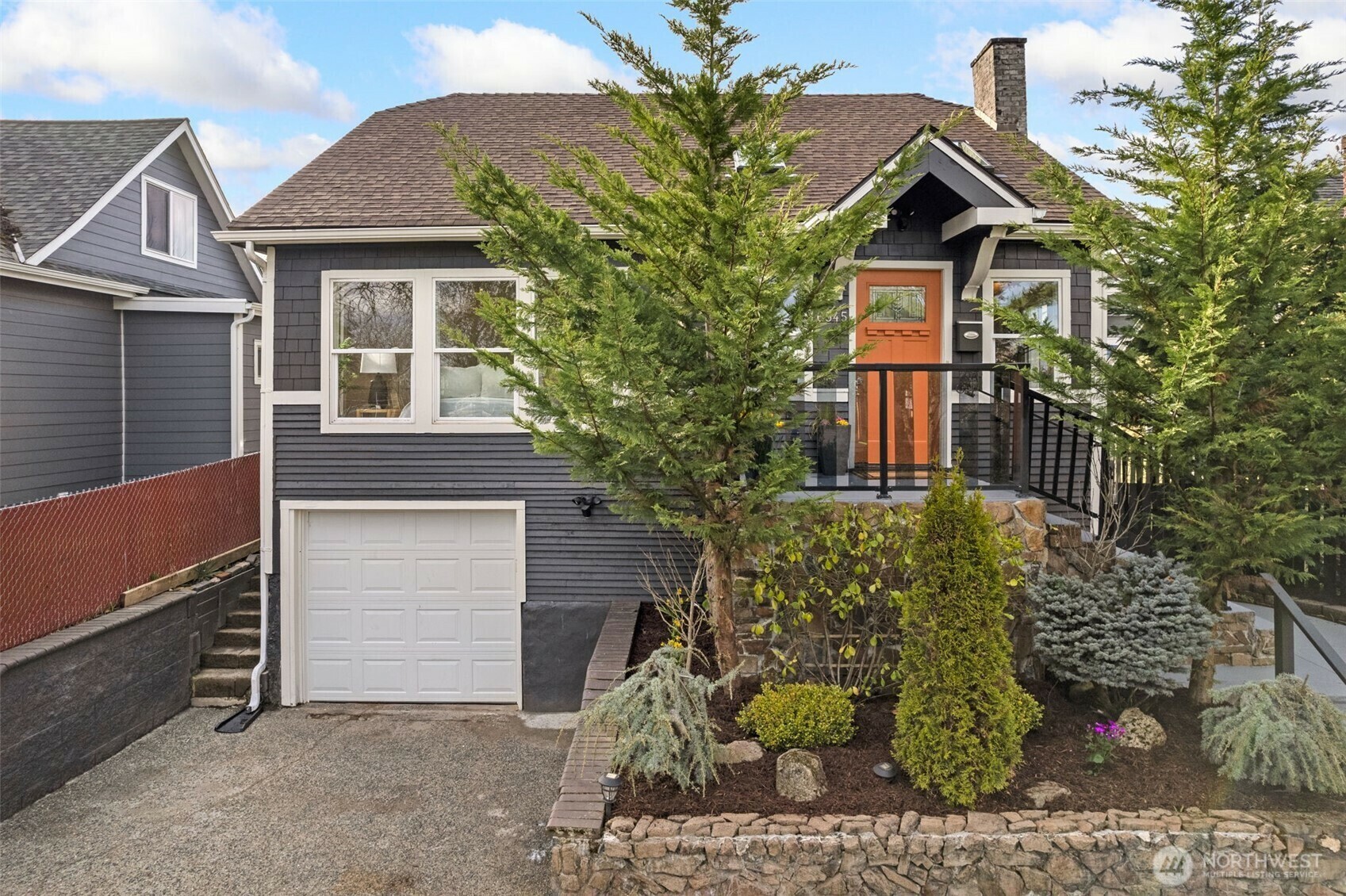 Property Photo:  6545  Sunnyside Avenue N  WA 98103 