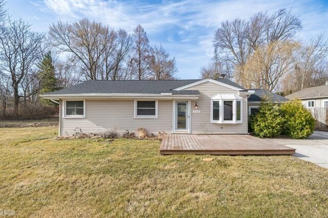 Property Photo:  27030 Earl Street  MI 48045 