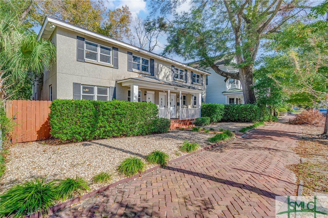 Property Photo: 522 E Bolton Street A GA 31401