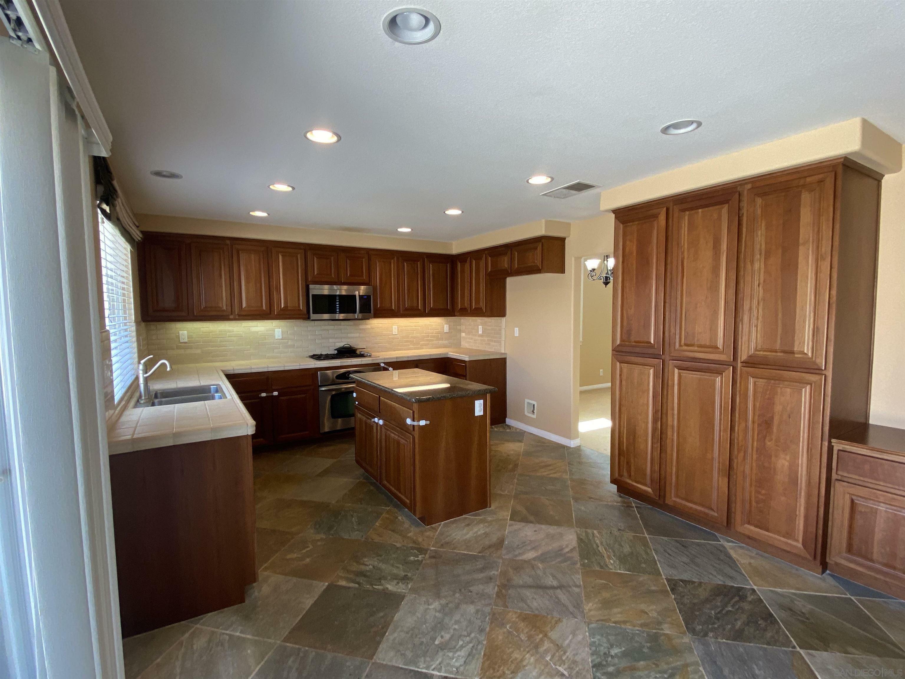 Property Photo: 28772 Keri Lynn Ave CA 92563