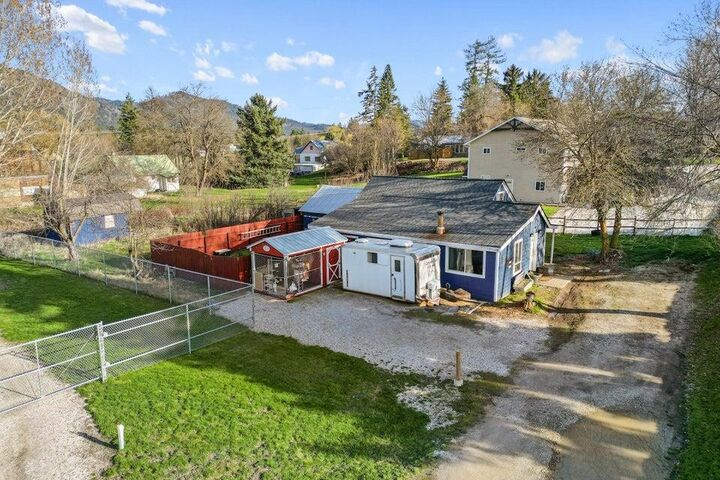 802 N Victoria St  Chewelah WA 99109 photo