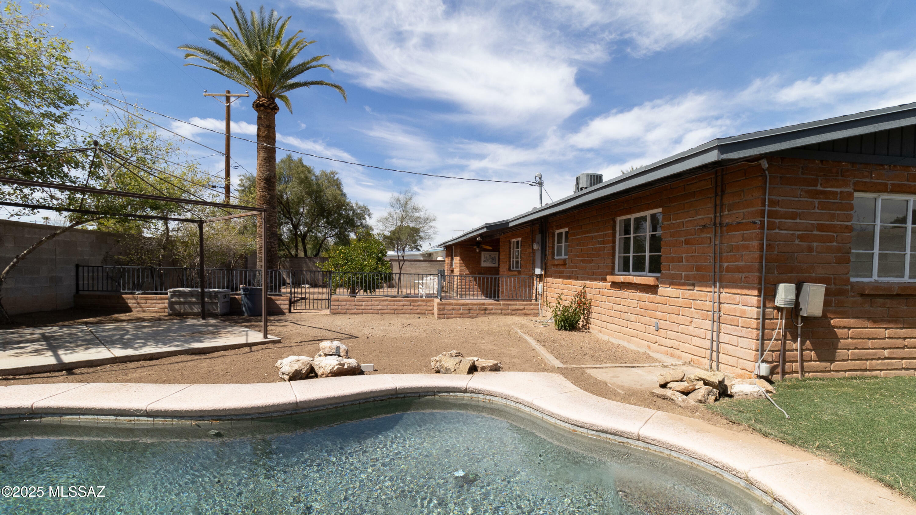 Property Photo: 6202 E 17th Street AZ 85711