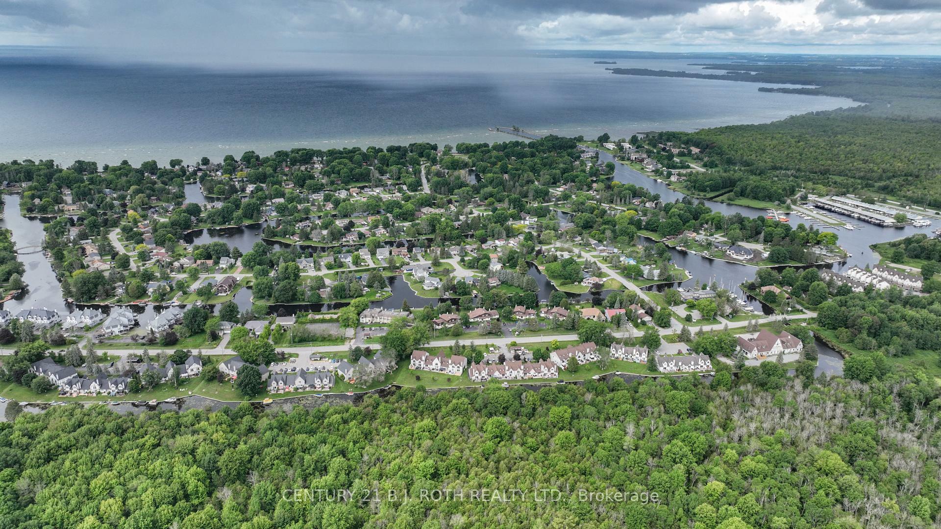 Property Photo: 71 Laguna Parkway 18 ON L0K 1B0