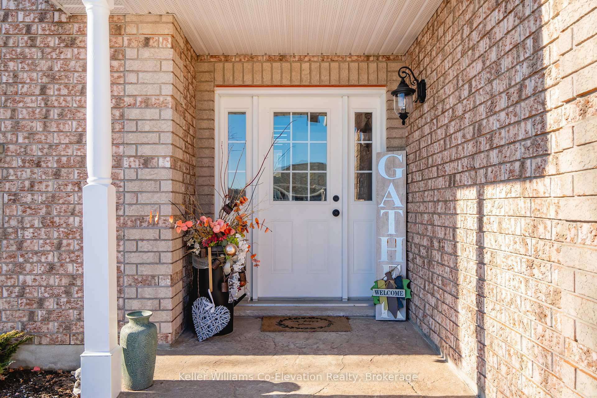 Property Photo: 9 Mackenzie Court ON L9M 0A1