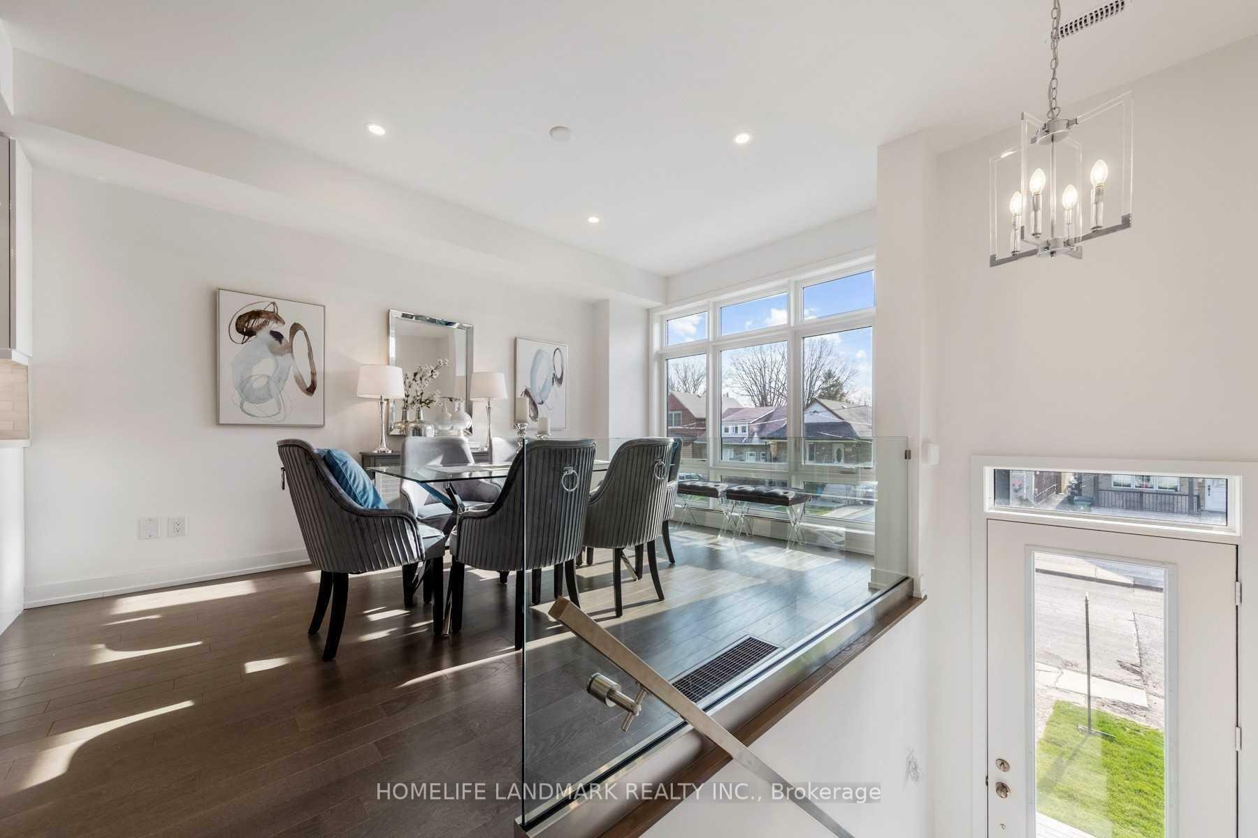Photo de la propriété: 609C Harvie Avenue ON M6E 4M3