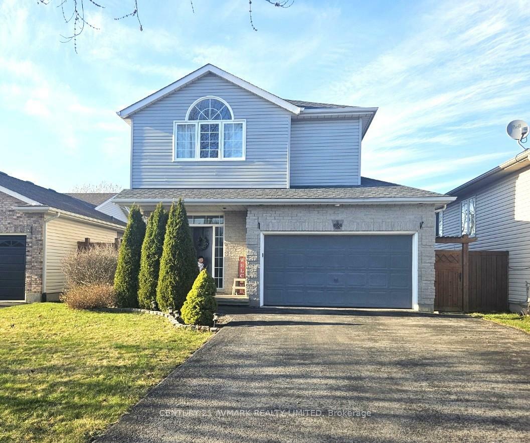 Property Photo: 8105 Woodsview Crescent ON L2H 3G3