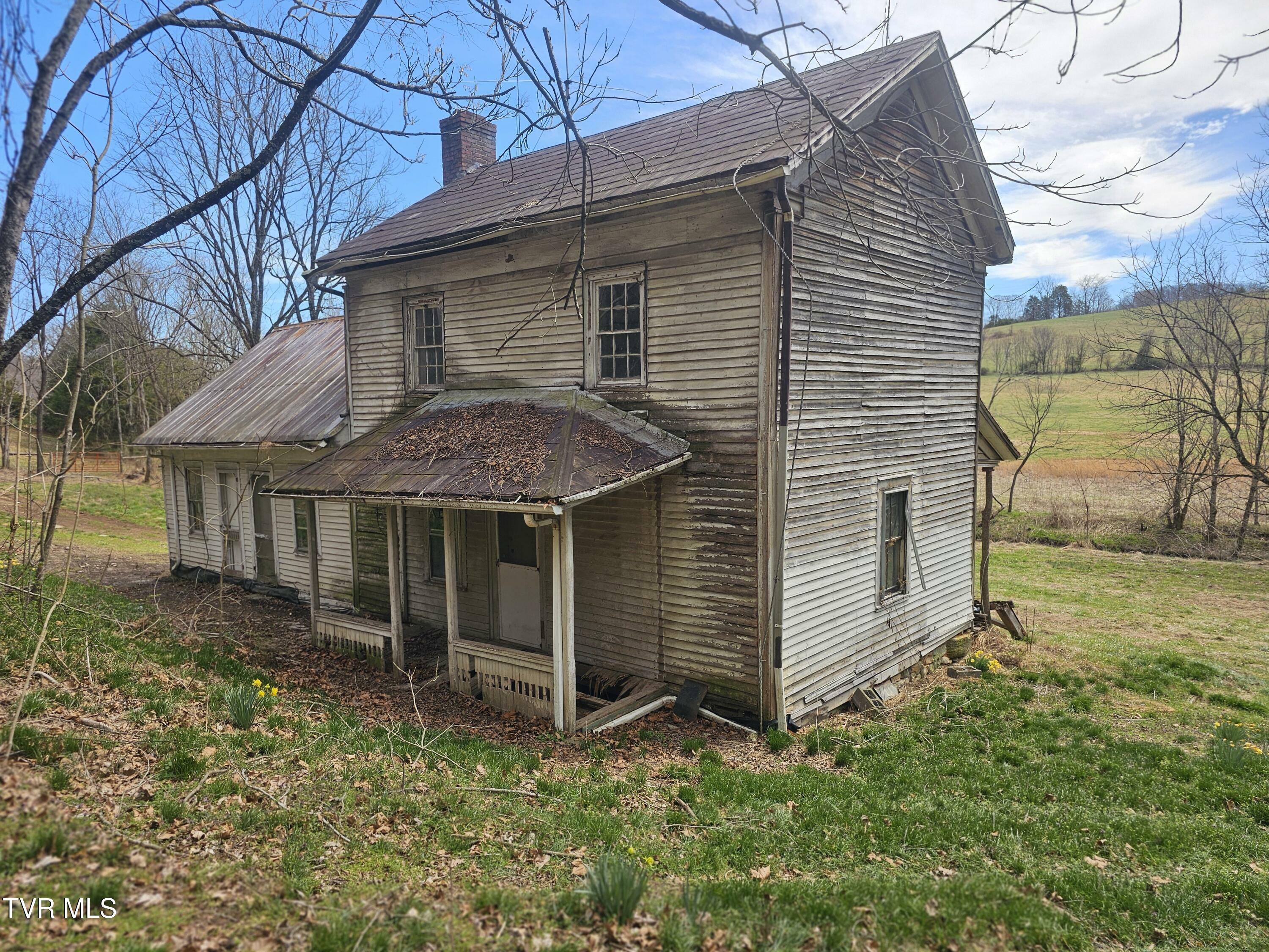 Property Photo: 465 Clear Creek Rd Road TN 37641