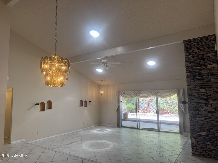 Property Photo:  8552 E Vía Del Palacio --  AZ 85258 