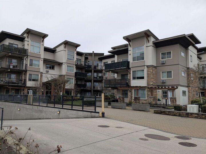 11935 Burnett Street 306 — photo 1