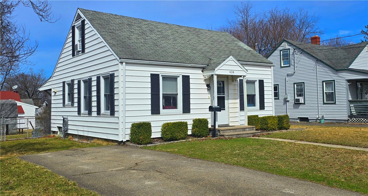 624 McDowell Place  Elmira NY 14904 photo