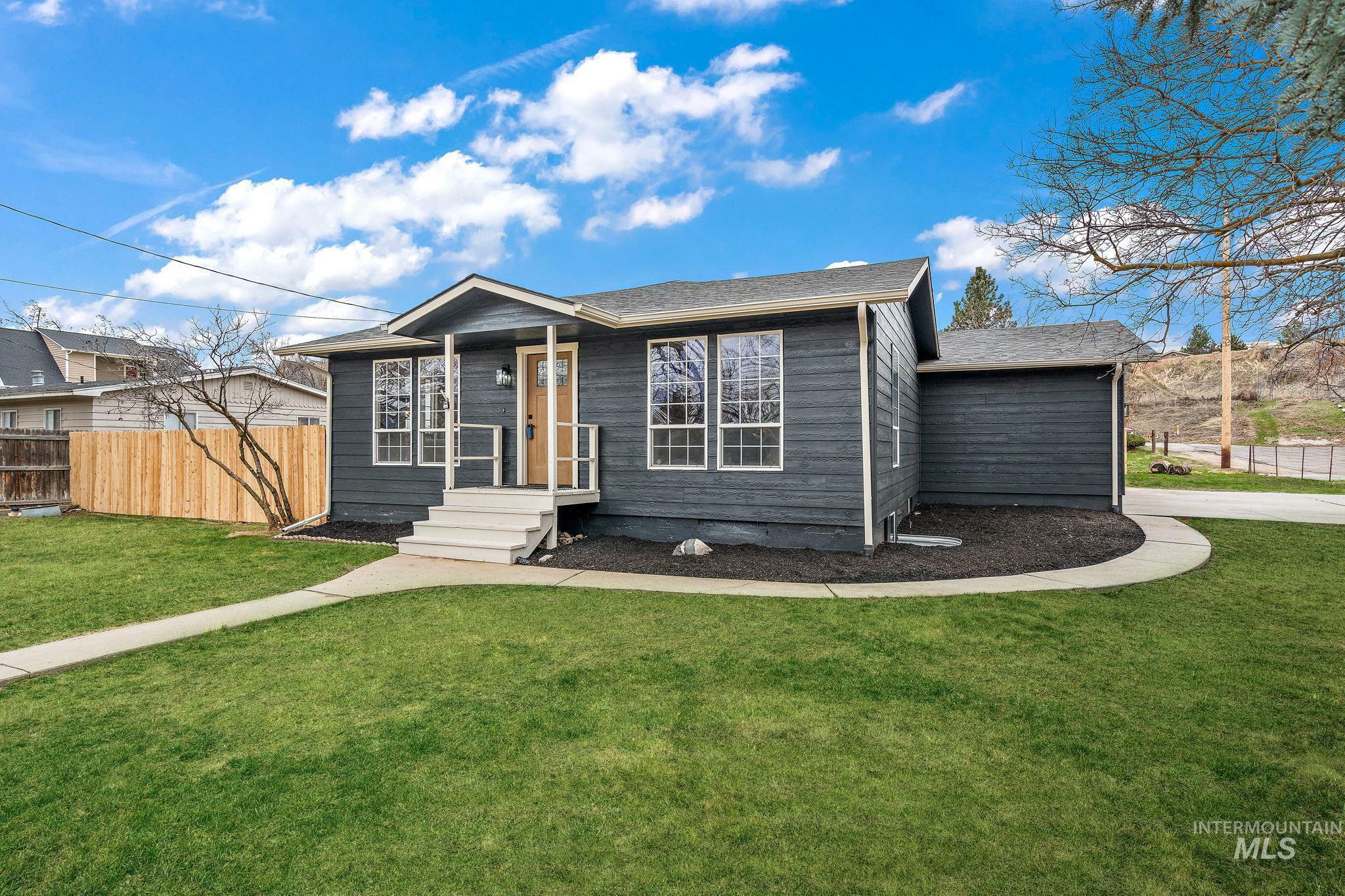 Property Photo: 2921 W Canal St. ID 83705