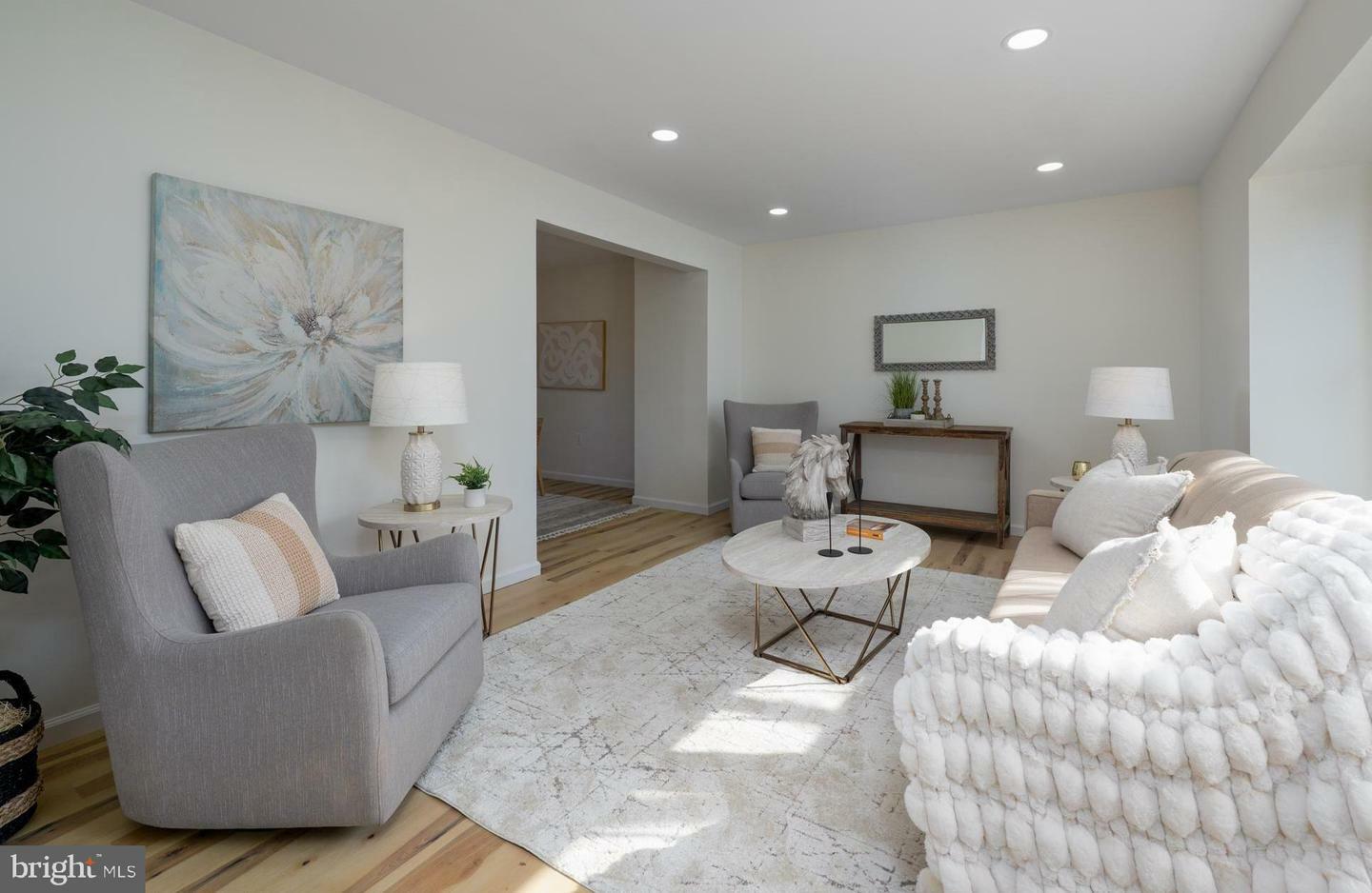 Property Photo: 25 W Spring Garden Street NJ 08065