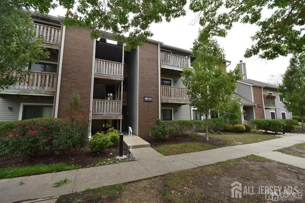 Property Photo:  1412 Ravens Crest Drive  NJ 08536 
