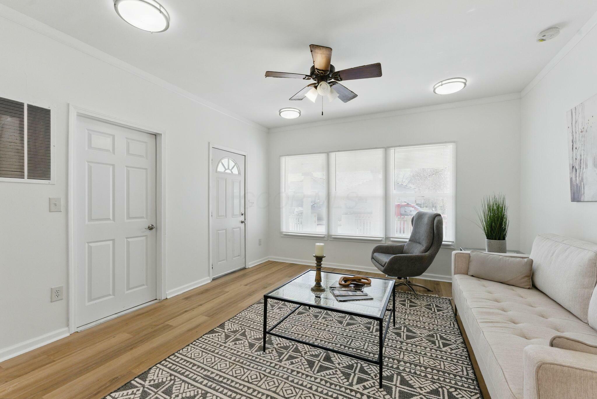 Property Photo: 198 Stevens Avenue OH 43222