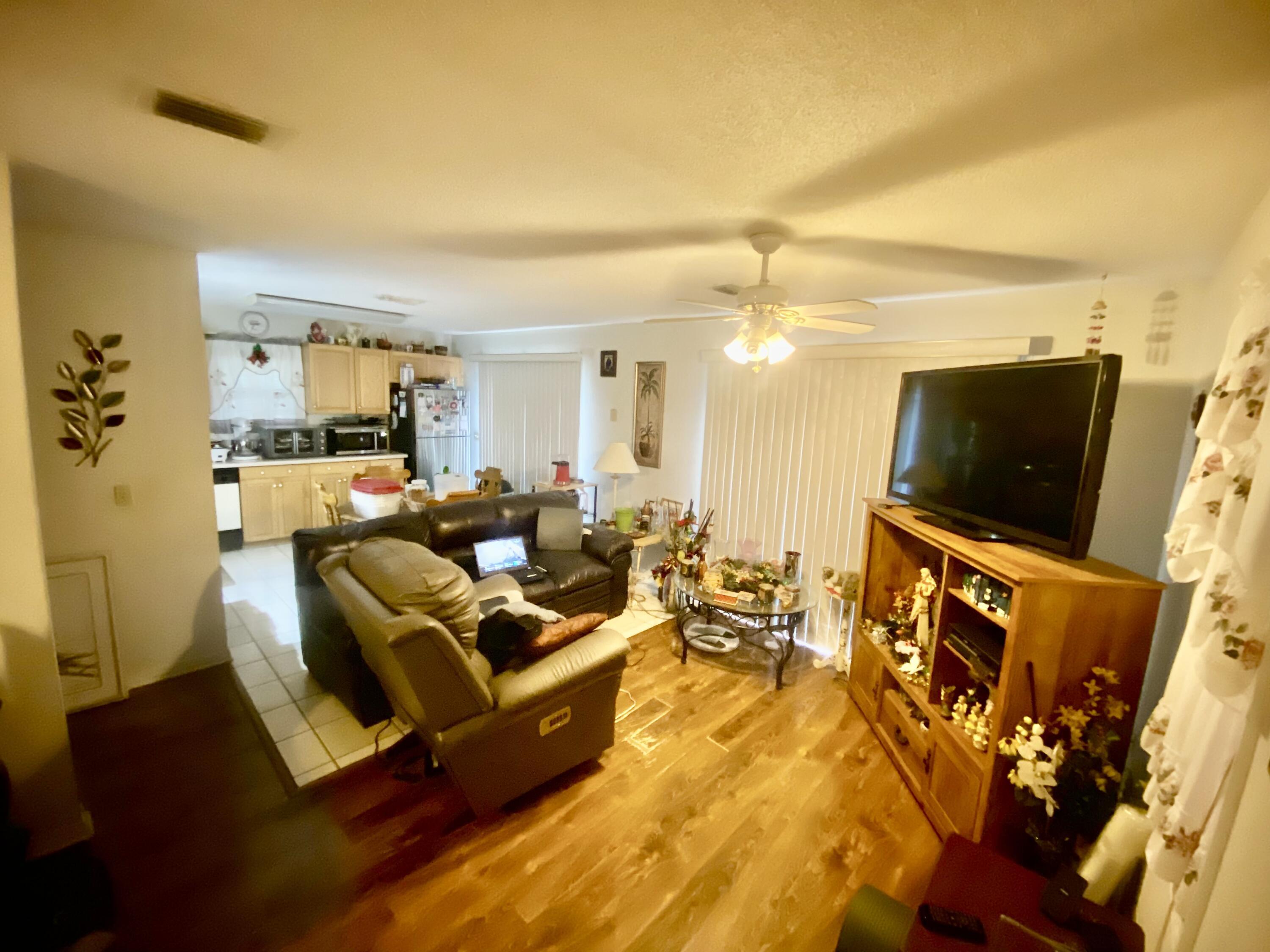 Property Photo: 3139 Live Oak Street FL 32566
