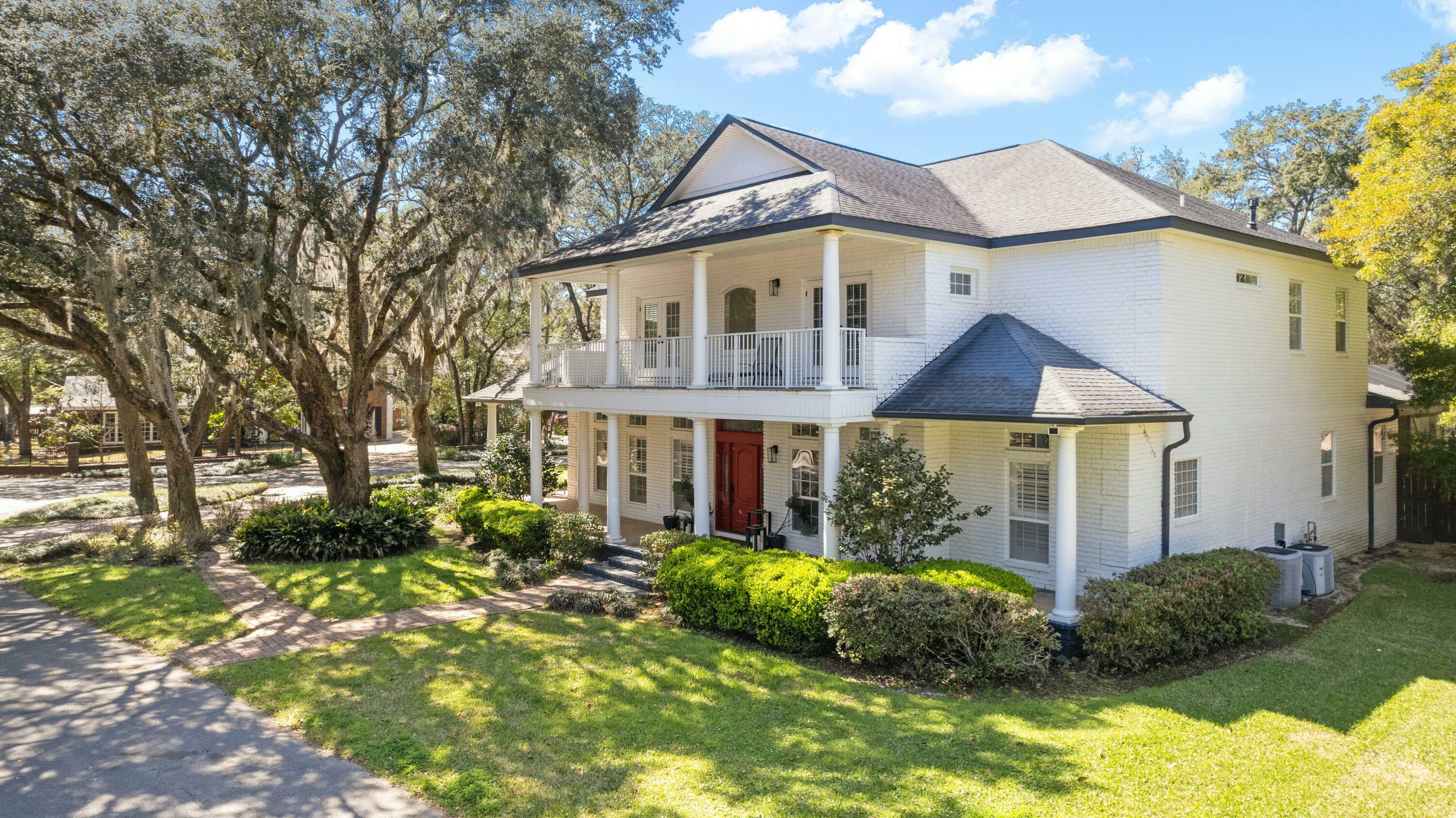 Property Photo: 111 Troy Circle FL 32547