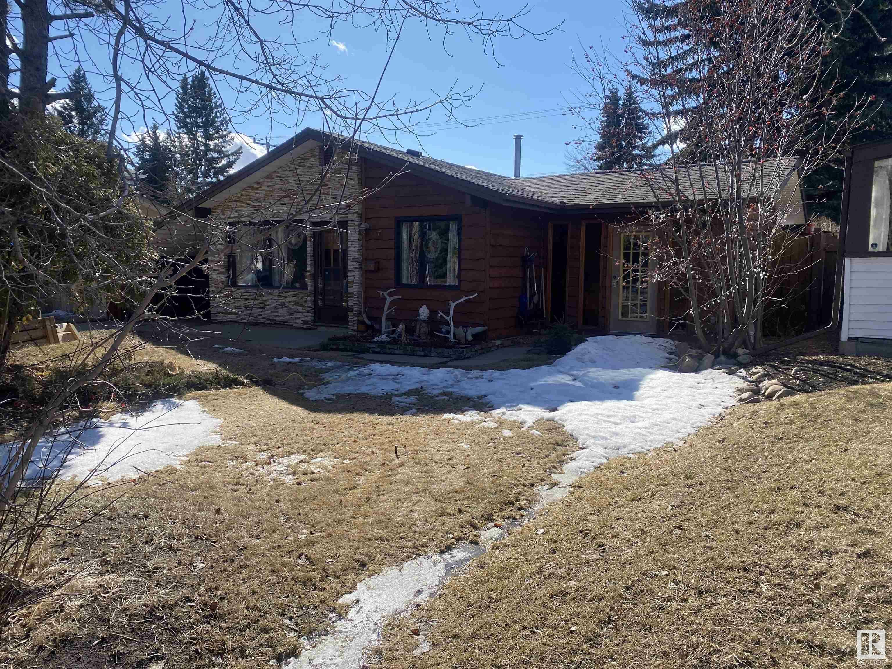 70 Grandin Road  St. Albert AB T8N 0S3 photo