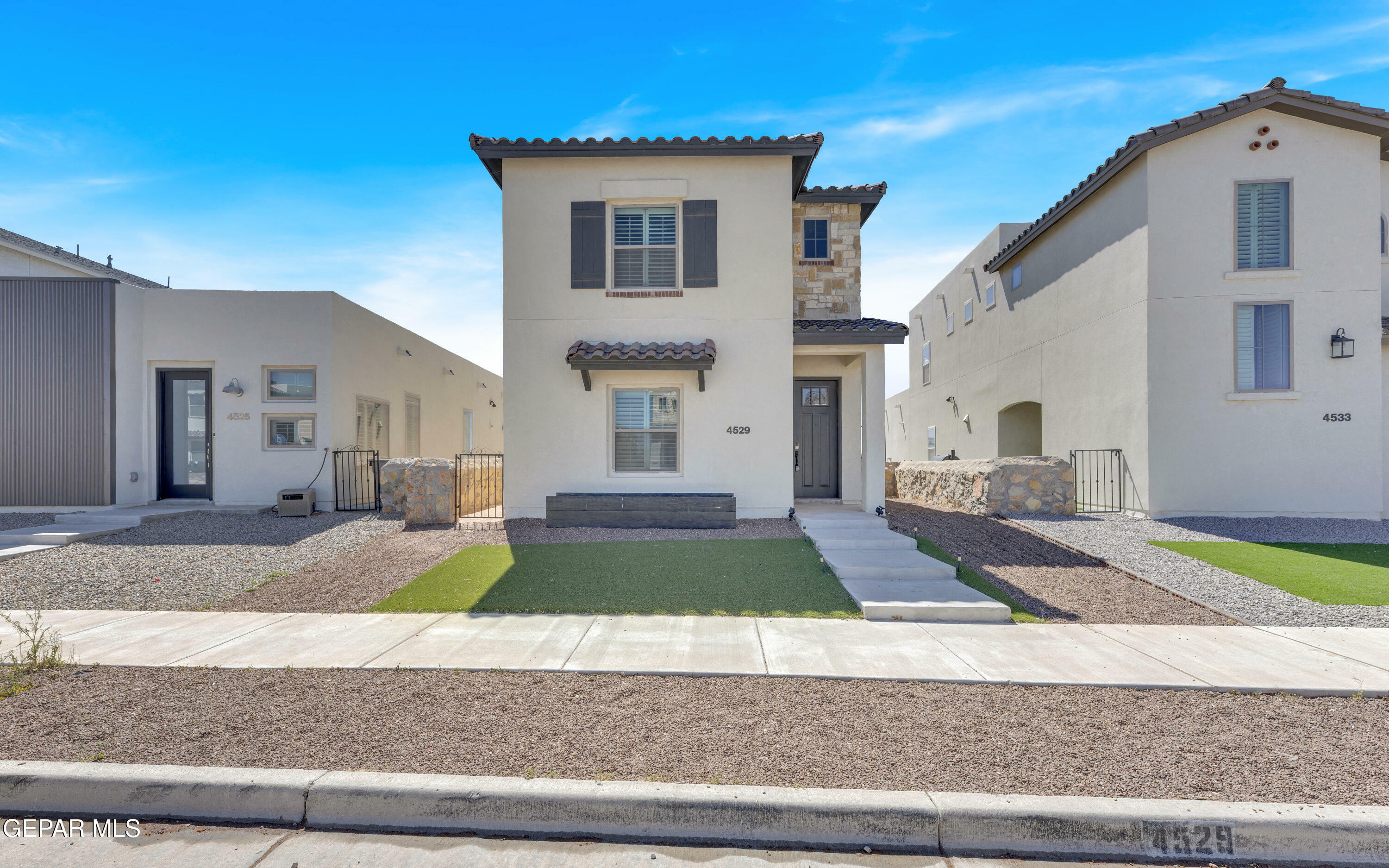 4529 Mark Avizo  El Paso TX 79938 photo
