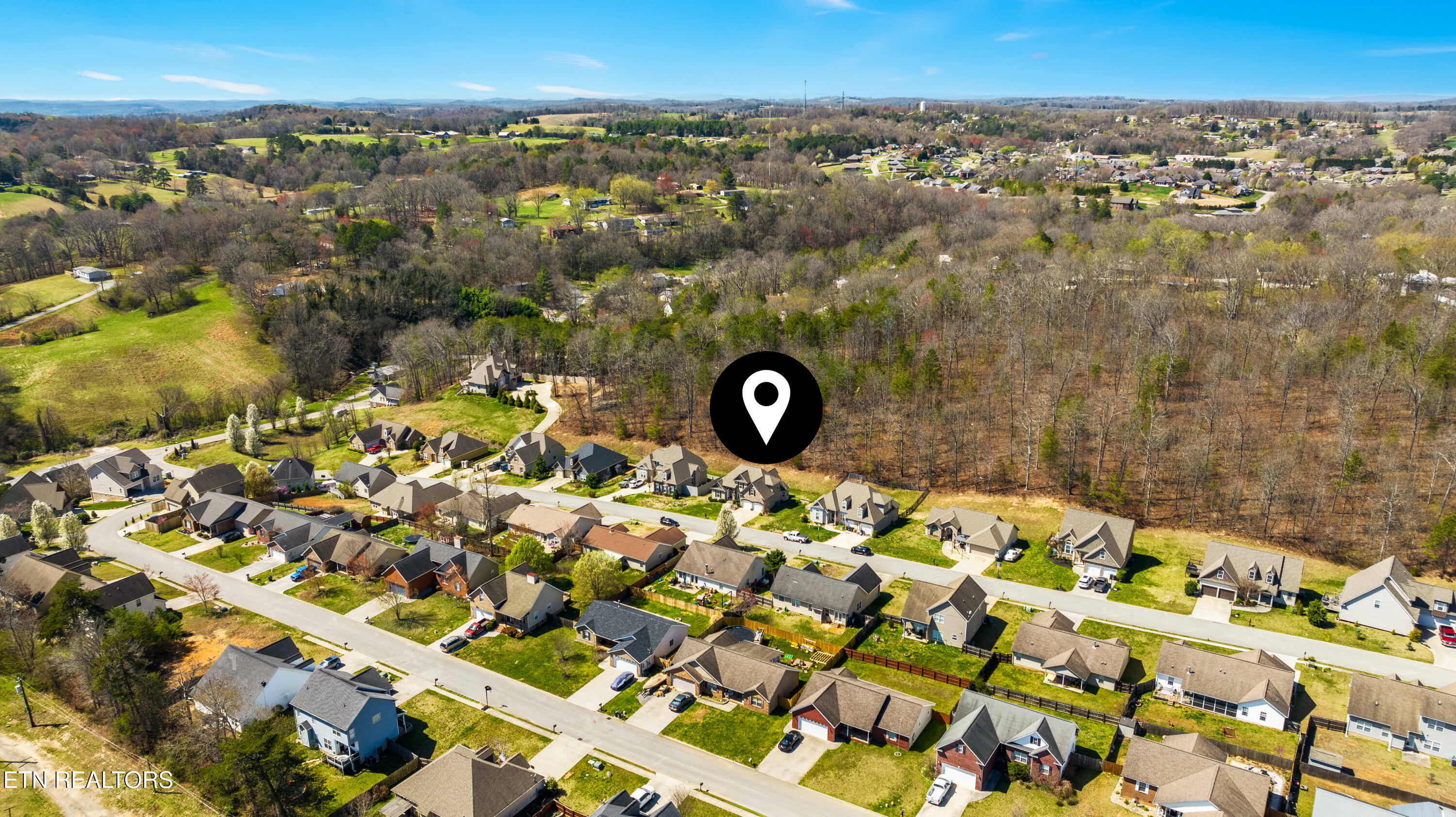 Property Photo: 657 Oak Hills Drive TN 37771