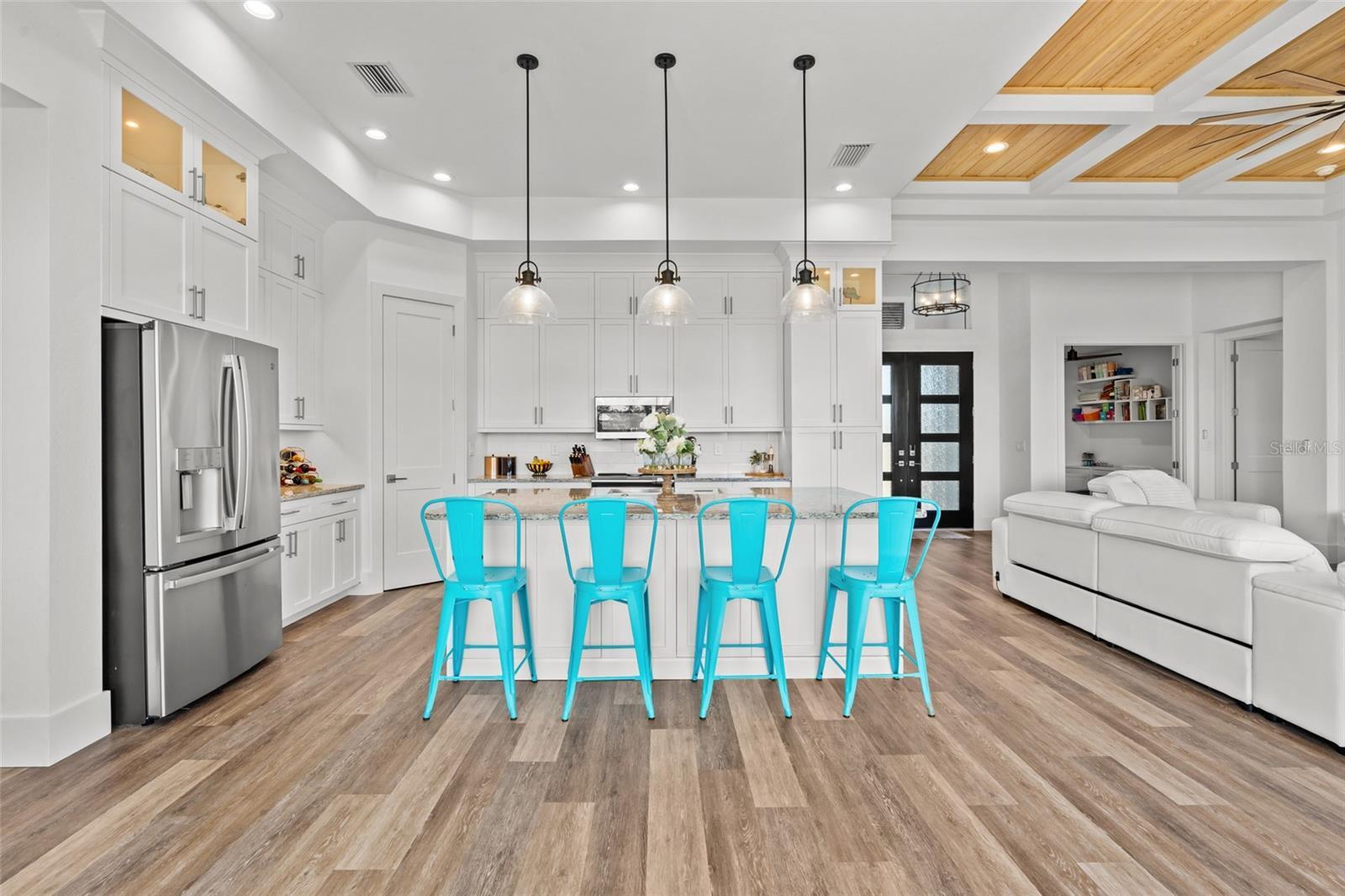 Property Photo: 16768 San Edmundo Road FL 33955