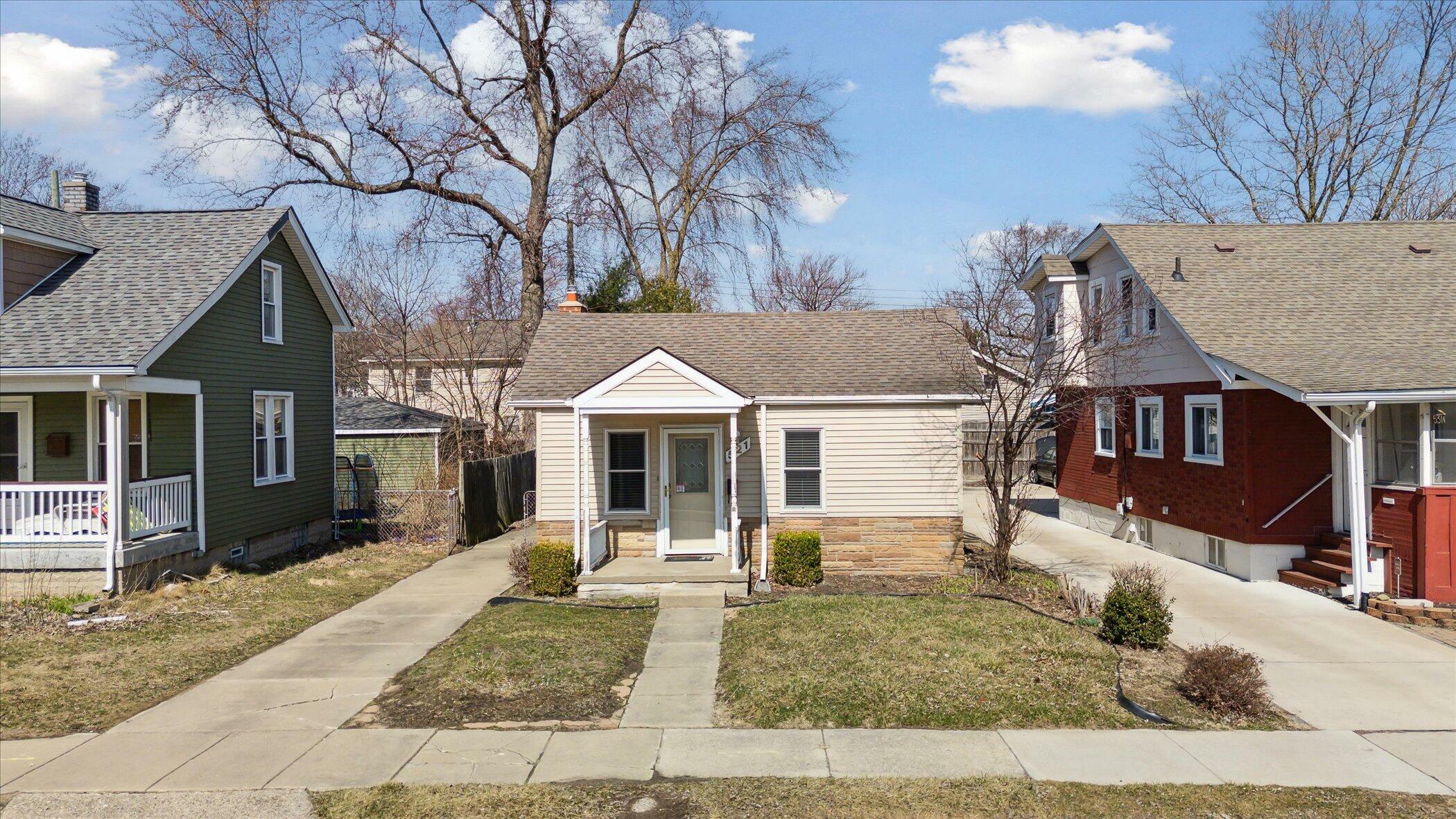 Property Photo:  521 Rosewood Street  MI 48220 