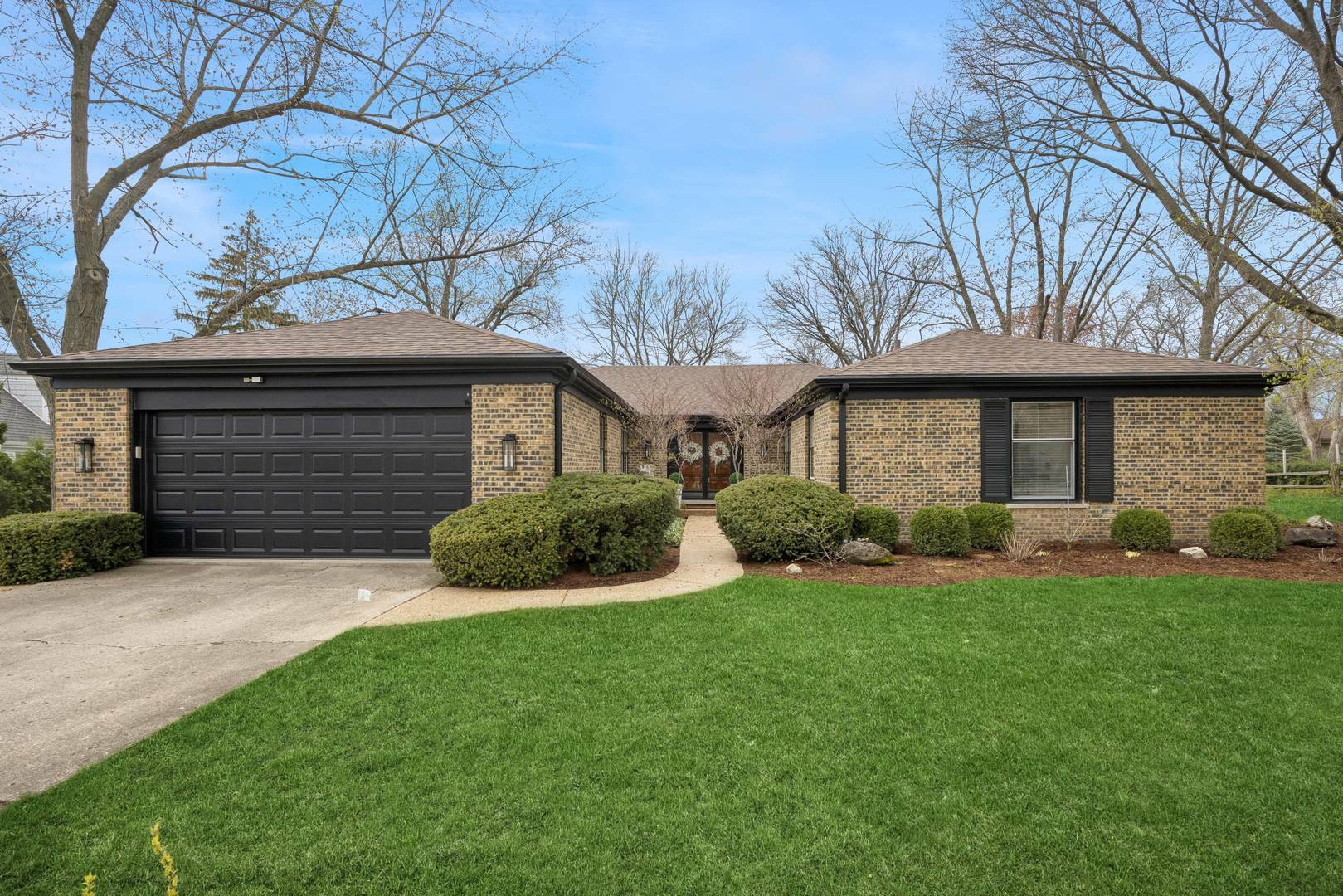 Property Photo: 3856 Dauphine Avenue IL 60062