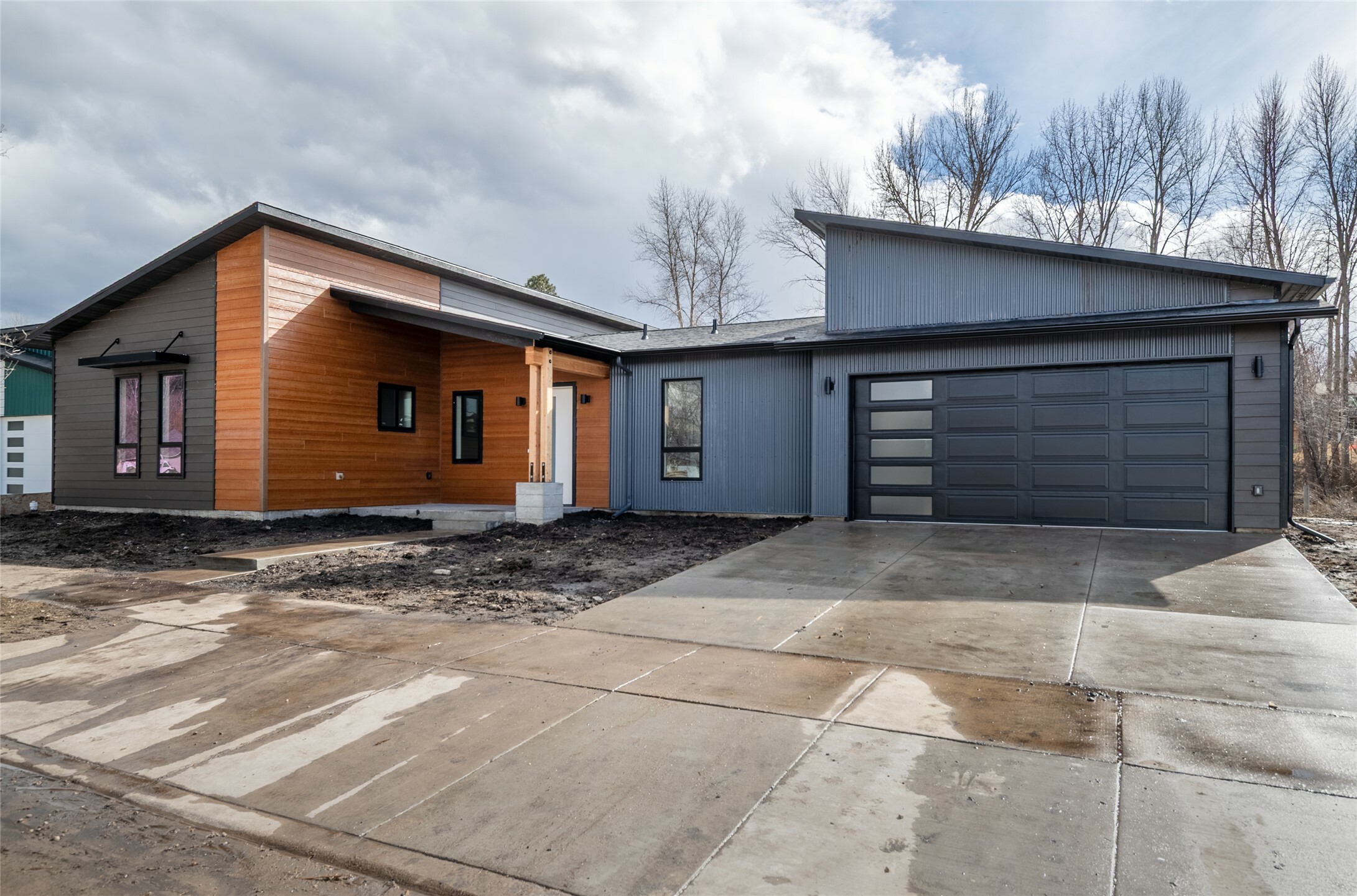 Property Photo: 5567 Golf Drive MT 59847