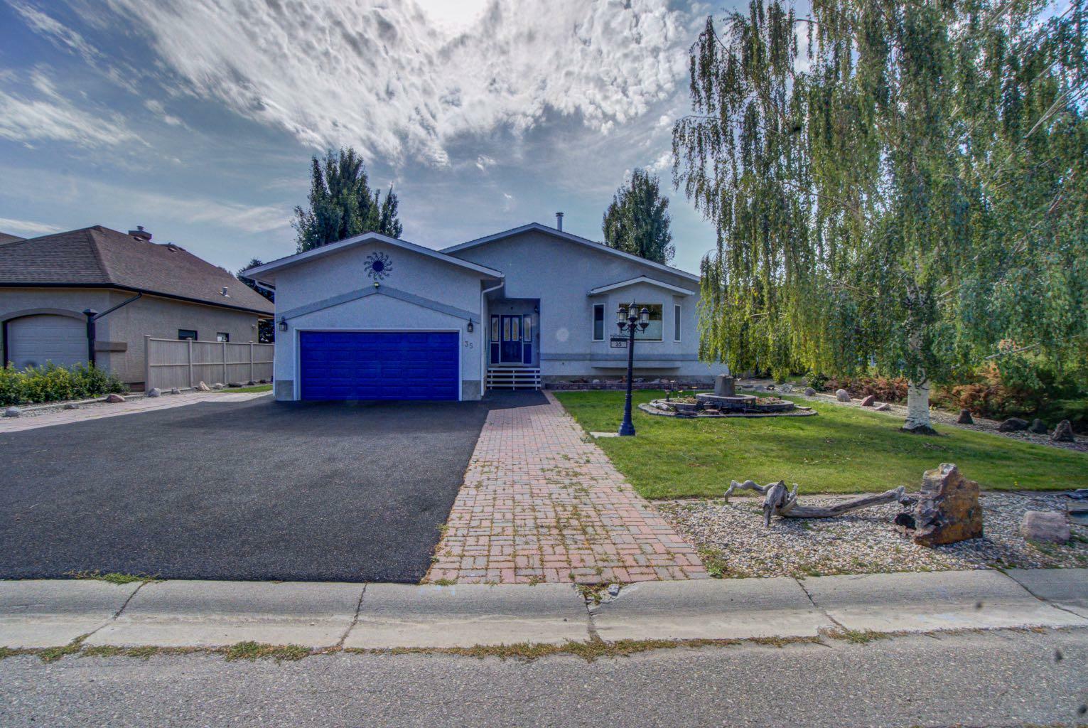 Property Photo: 35 Westlynn Drive AB T0L 0T0