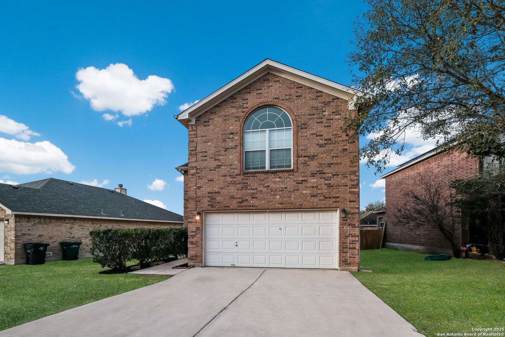 Property Photo: 6022 Lakefront St TX 78222