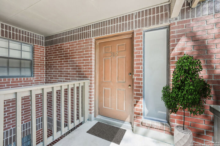 Property Photo: 7930 Roanoke 312 TX 78240