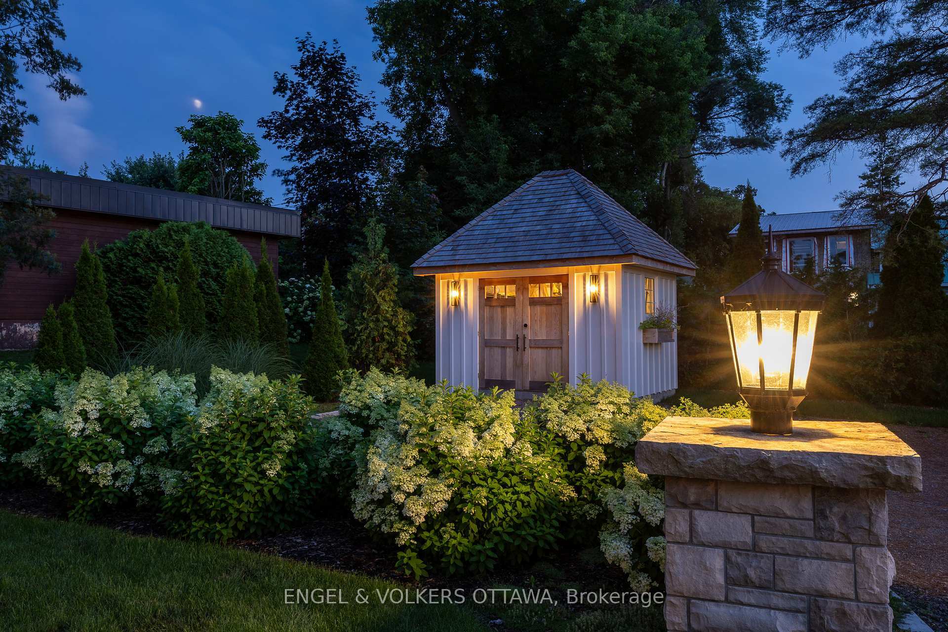 Property Photo: 5651 Herwig Place ON K4M 1B3