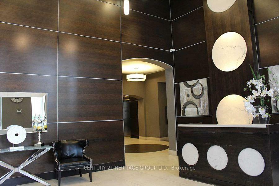 Photo de la propriété: 25 Town Centre Court 2707 ON M1P 0B4