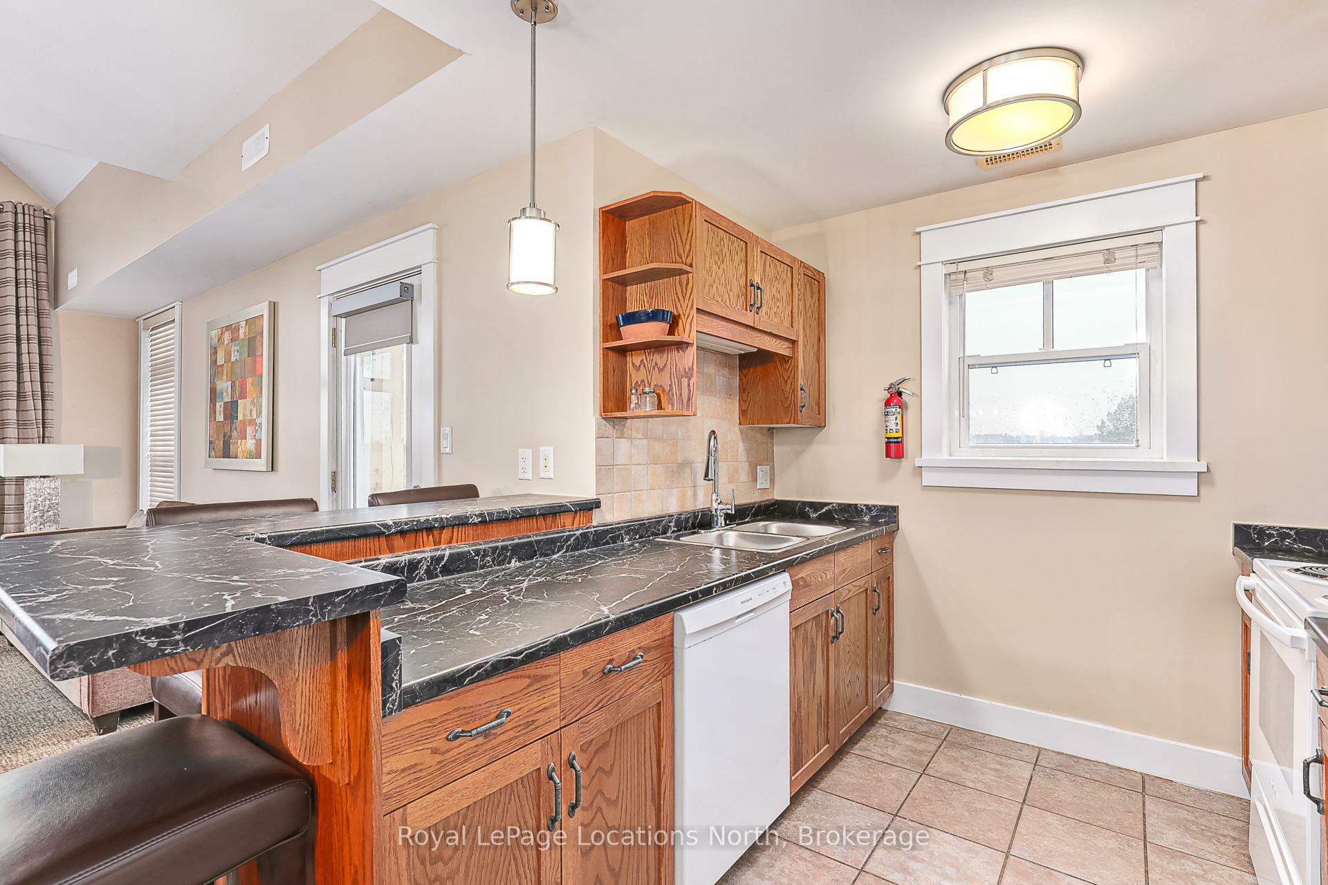 Property Photo: 125 Fairway Court 226 ON L9Y 0P8